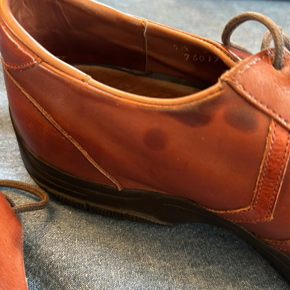 Allen Edmonds leather Traveler men’s Sneakers size 9 1/2
Price is firm - Picture 9 of 13